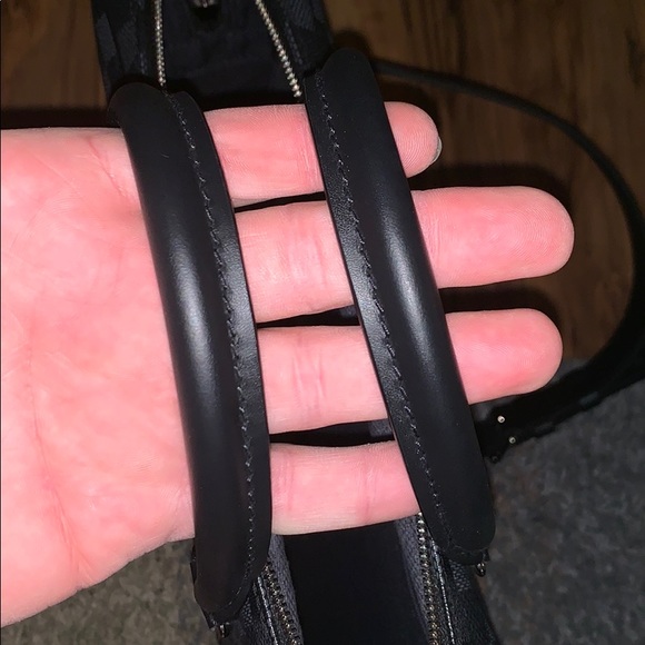 LV PORTE DOCUMENTS VOYAGE PM - Picture 7 of 8